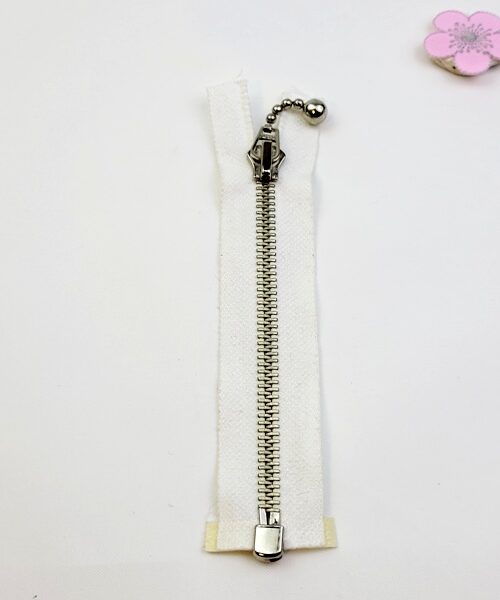 Delbar dragkedja offvit m kula 12 cm