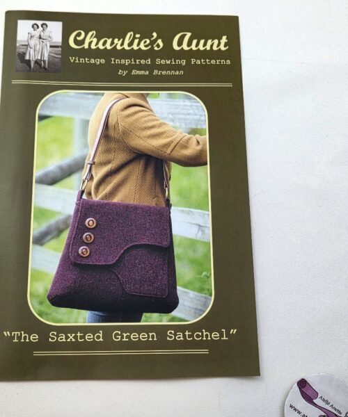 CA 13 Väskmönster The saxed Green Satchel