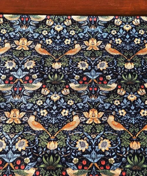 PWWM002-NAVYX Bomullstyg Fåglar o bär